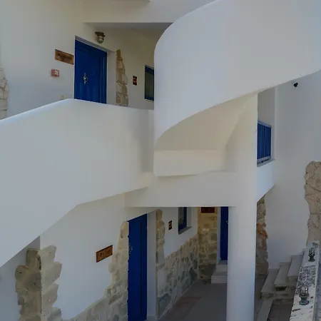 Cretan Muses Traditional Apartment Limenas Chersonisou