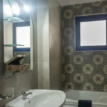 Cretan Muses Traditional Apartment Hersonissos (Crete)